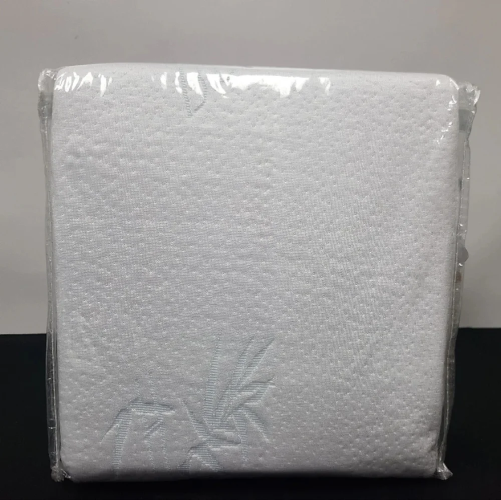 Nolah Waterproof Mattress Protector With Bamboo White Cal King New With Tags